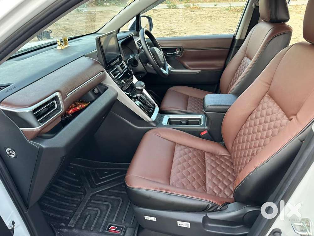 Innova Hycross Gx(o) - 7 Seater (2025)