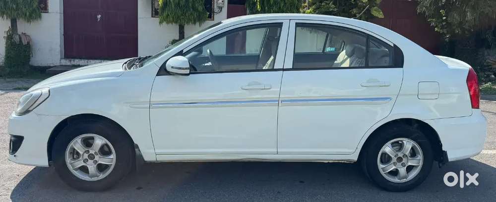 2011 Verna  Petrol Sx First Owner All Original