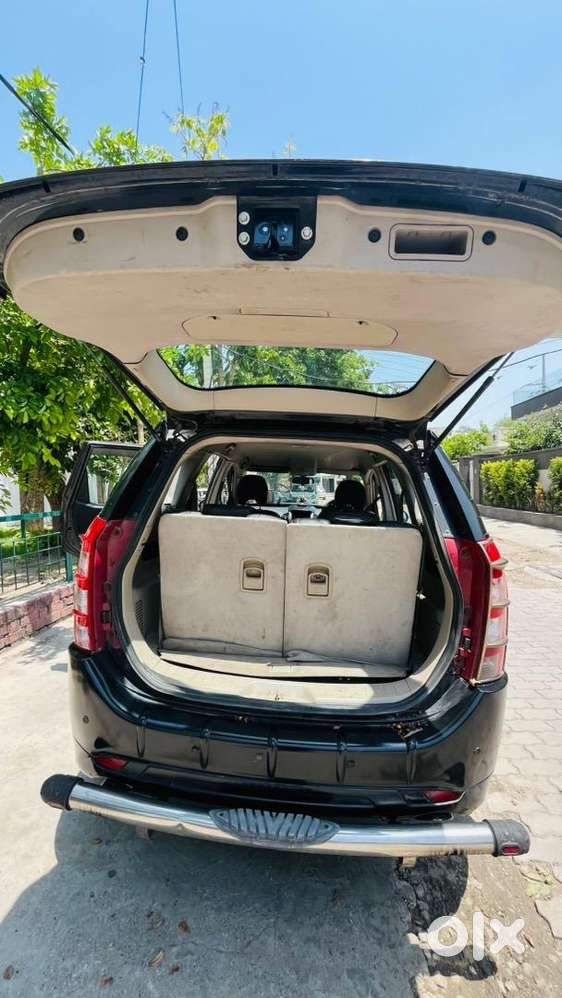 Mahindra Xuv500 2018 Diesel 80912 Km Driven Well Maintained