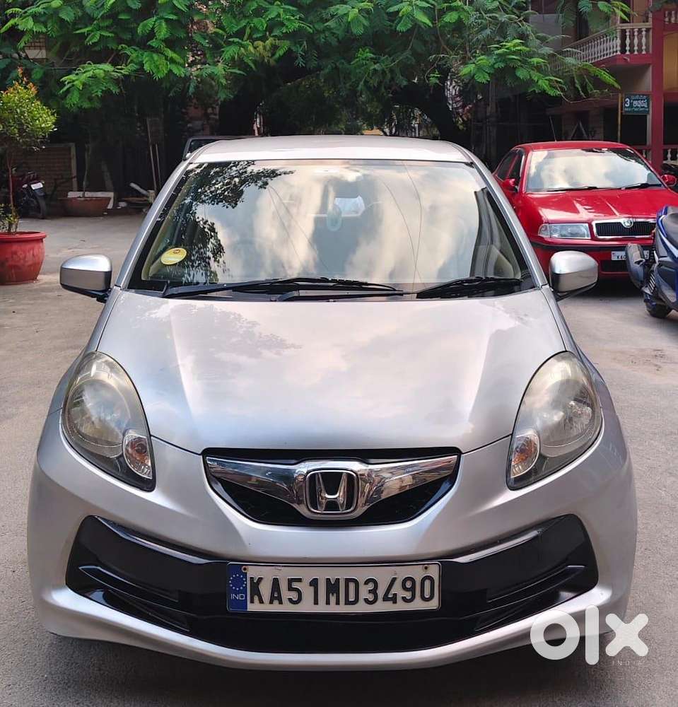 Honda Brio 2012 Petrol Well Maintained