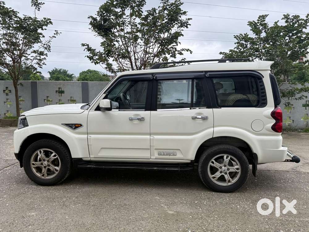 Mahindra Scorpio S10, 2017, Diesel
