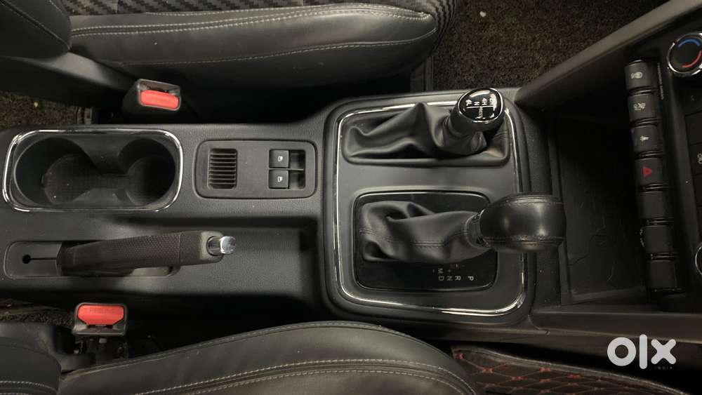 Mahindra Thar Lx P At 4wd 4s Ht, 2022, Petrol