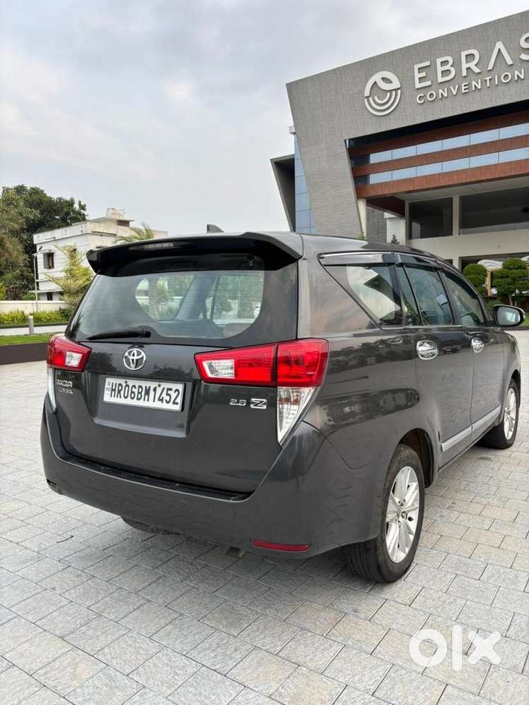 Toyota Innova Crysta 2018 Diesel Well Maintained