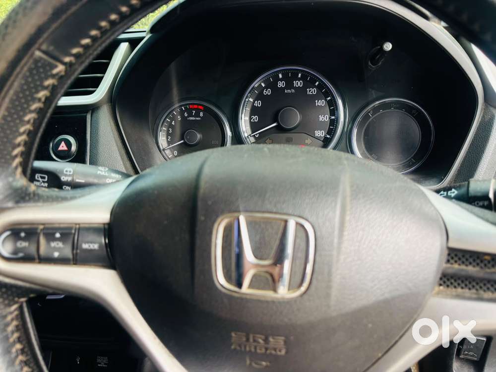 Honda Br-v I-vtec V Mt, 2017, Petrol