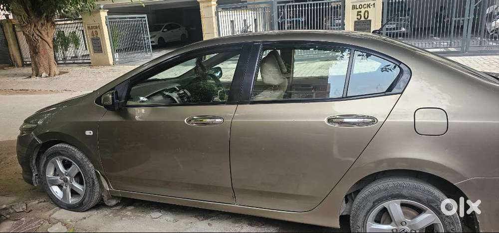 Honda City V At 2011 Model