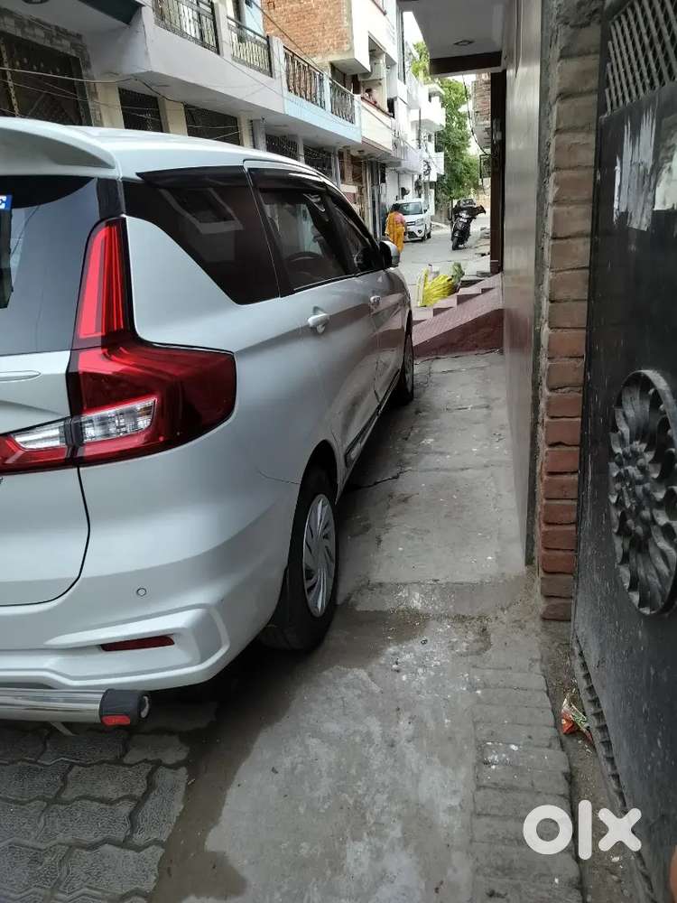 Maruti Ertiga Vxi 2024