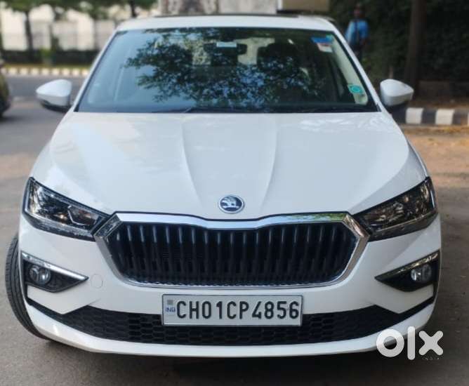 Skoda Slavia 1.5 Tsi Style At, 2023, Petrol