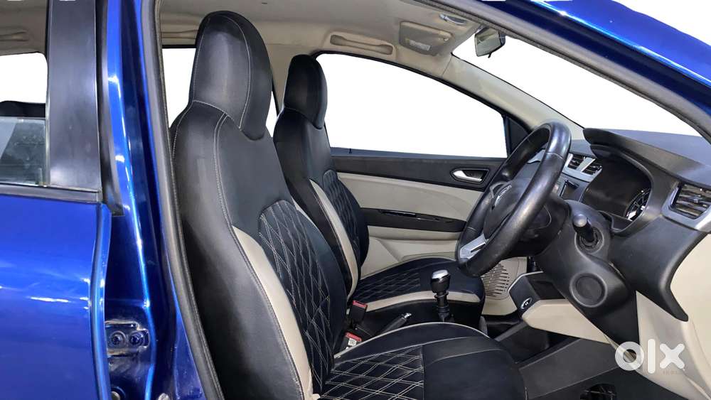 Renault Triber Rxz, 2019, Petrol