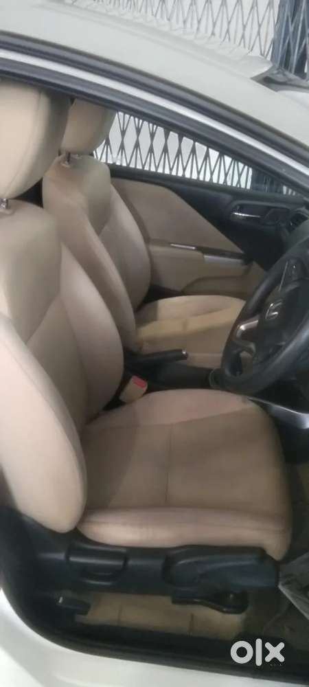 Honda City 1.5 V 4th Gen I-vtec Mt, 2014, Petrol
