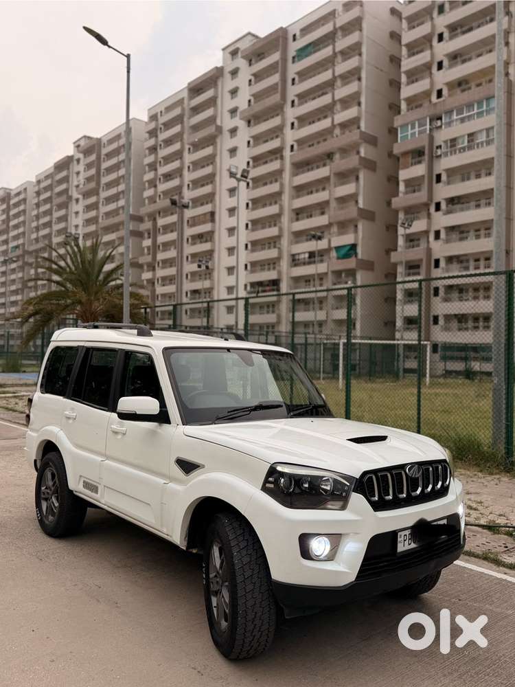 Mahindra Diesel Car 2018 S11