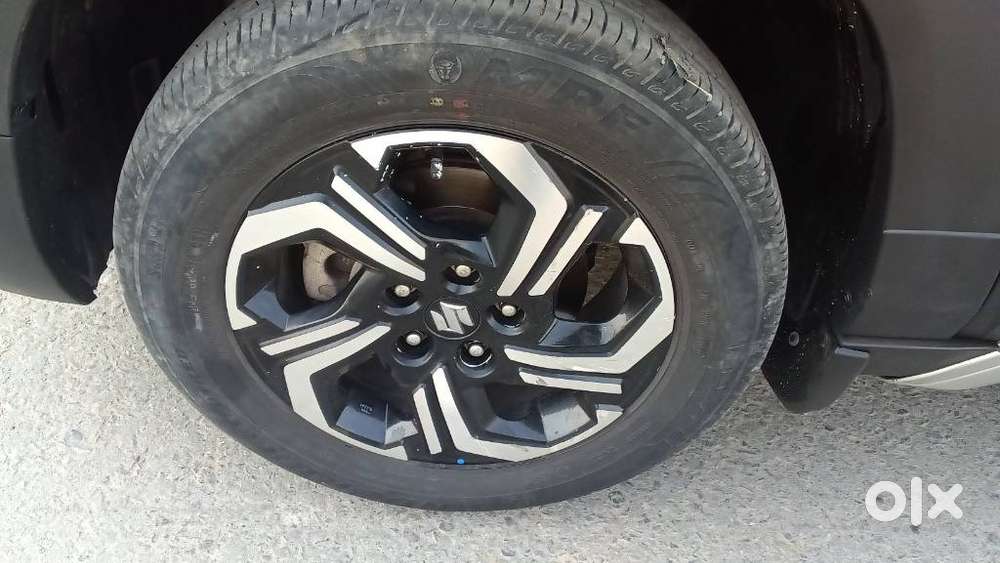 Maruti Suzuki Brezza Zxi Plus At, 2022, Petrol