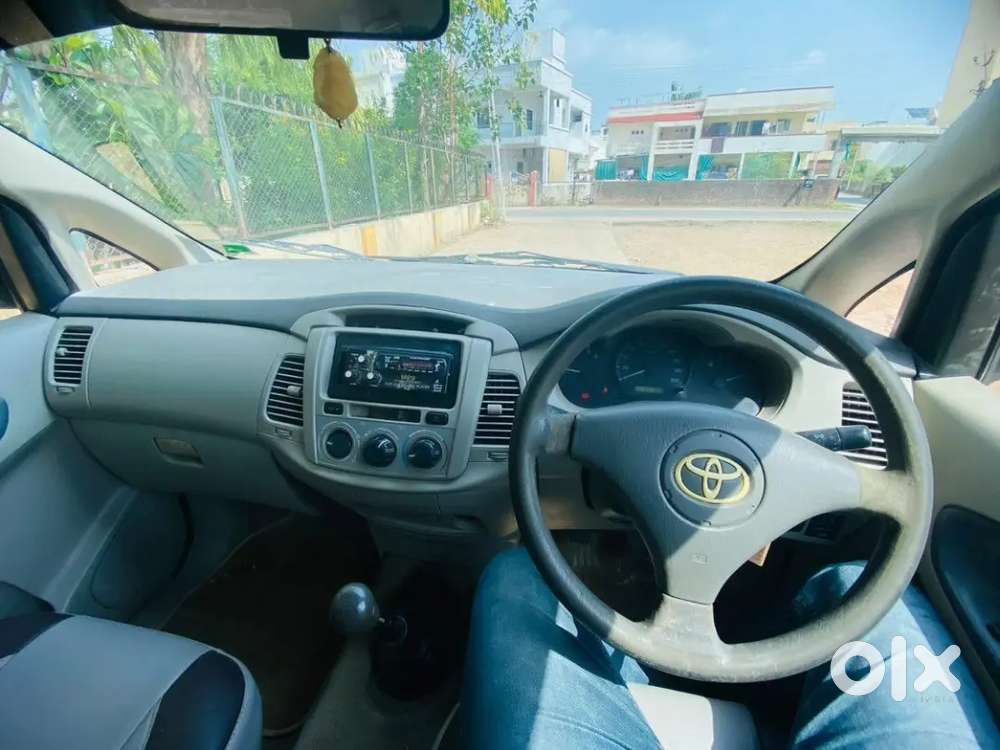 Toyota Innova 2013