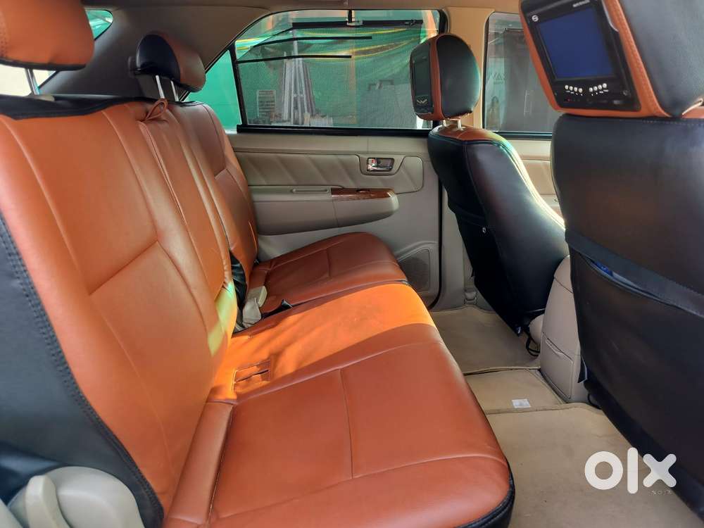 Toyota Fortuner 3.0 4x4 Manual, 2011, Diesel
