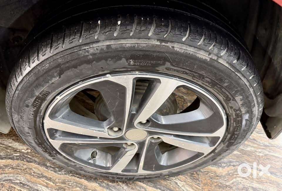 Tata Altroz 1.2 Xz Plus Rtn Dct, 2020, Petrol