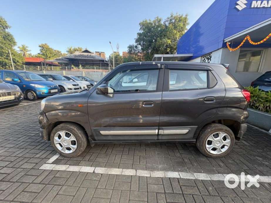 Maruti Suzuki S-presso Vxi Plus Amt, 2023, Petrol