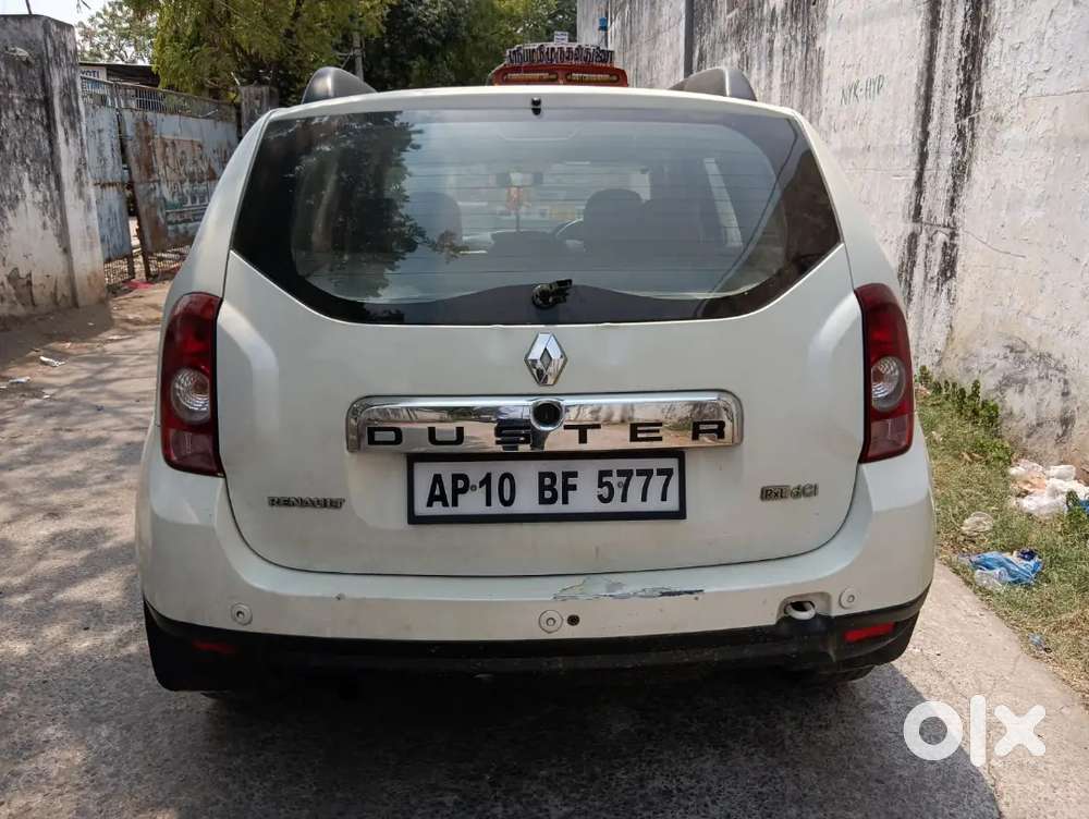 Duster 2013 Model Valid 12/2028 Valid Insurance