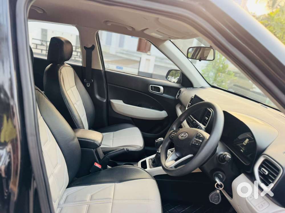 Hyundai Venue S 1.2 Petrol, 2024, Petrol
