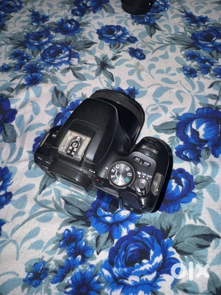 DSLR Camera 200d with 50mm prime lens,18-55 kit lens ,55-250mm lens