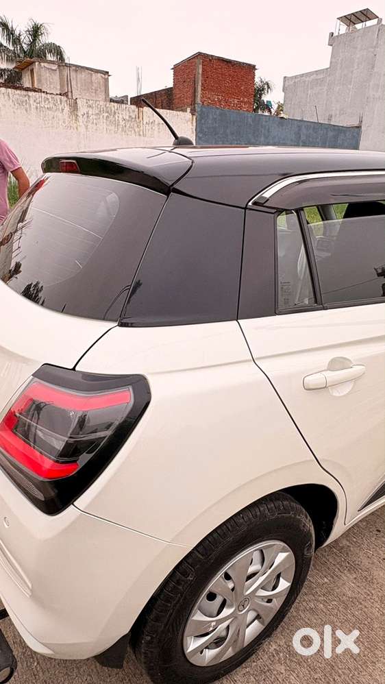 Maruti Suzuki Swift Lxi 2024