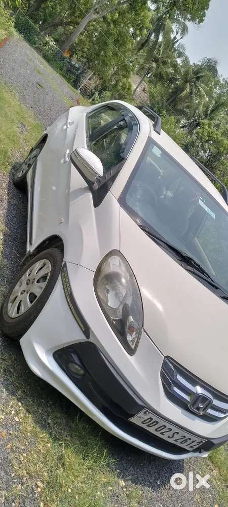 Honda Amaze 2nd Gen 2014 Petrol 85000 Km Driven