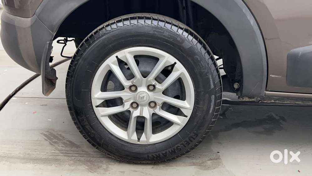 Renault Triber Rxt Easy-r Amt, 2021, Petrol