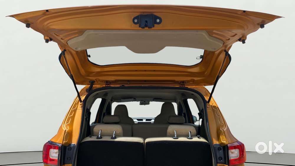 Renault Triber Rxz, 2022, Petrol