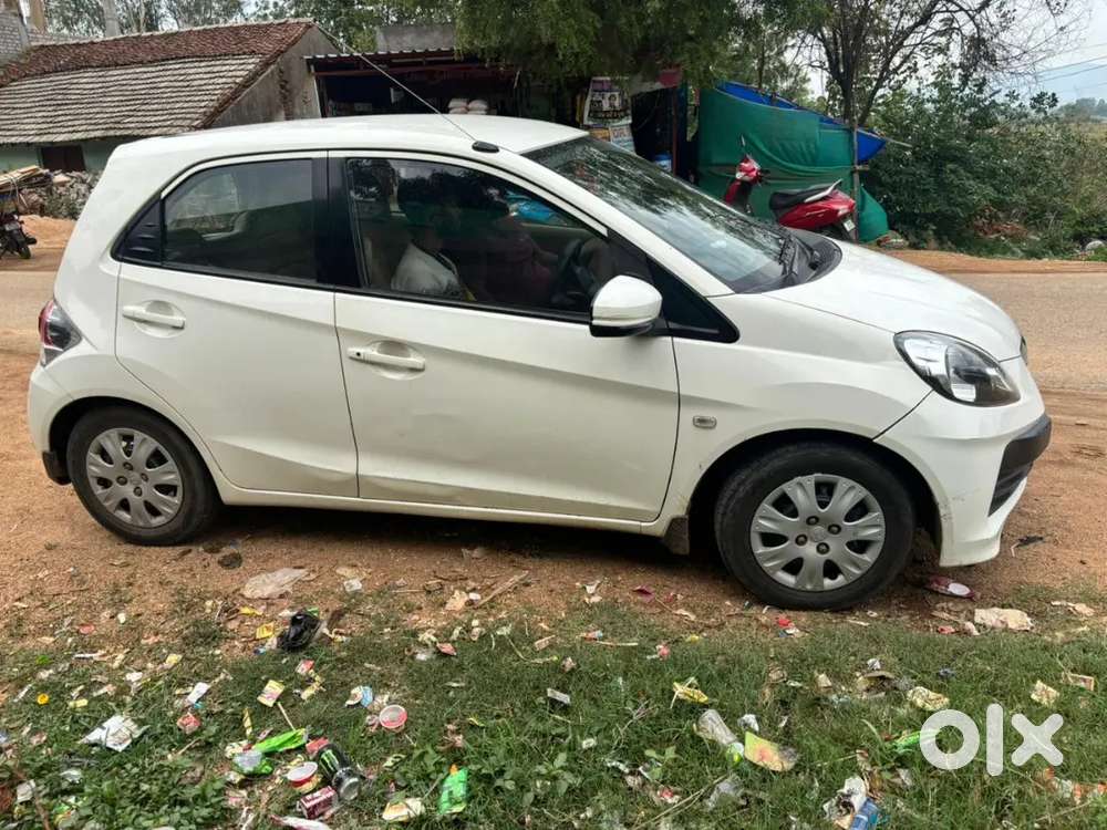 Honda Brio 2015 Petrol Well Maintained