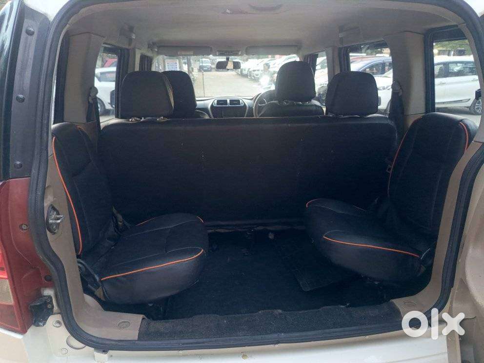 Mahindra Tuv 300 T8, 2016, Diesel