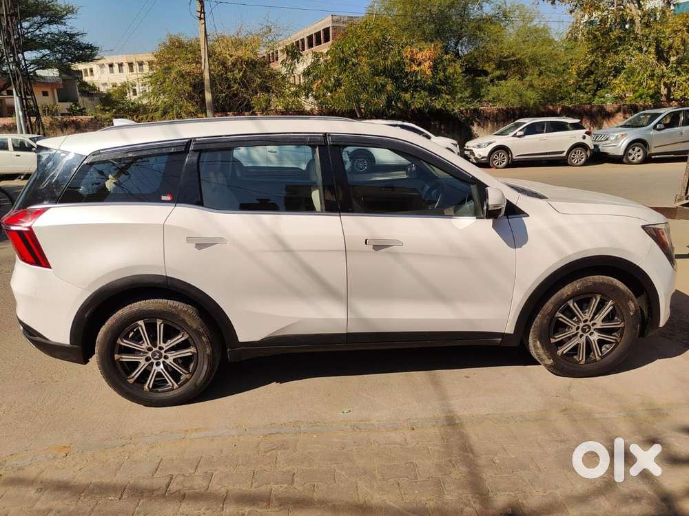 Mahindra Xuv700 2.2 Ax 7 Diesel Mt Luxury Pack Str, 2022, Diesel