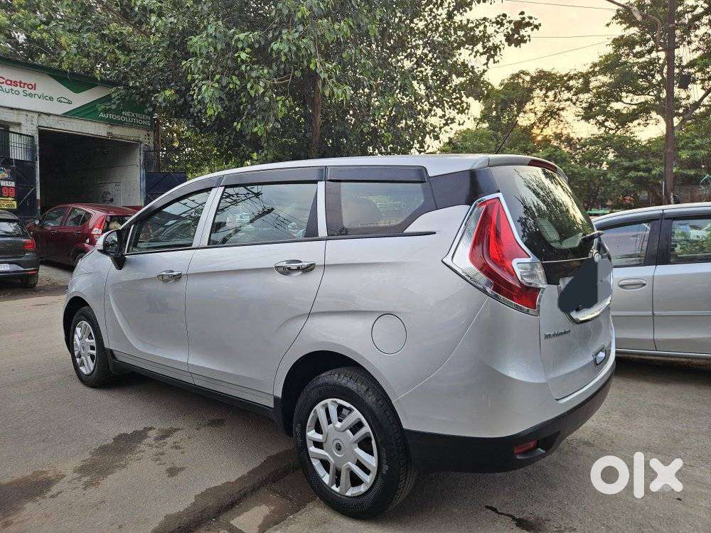 Mahindra Marazzo M4, 2019, Diesel