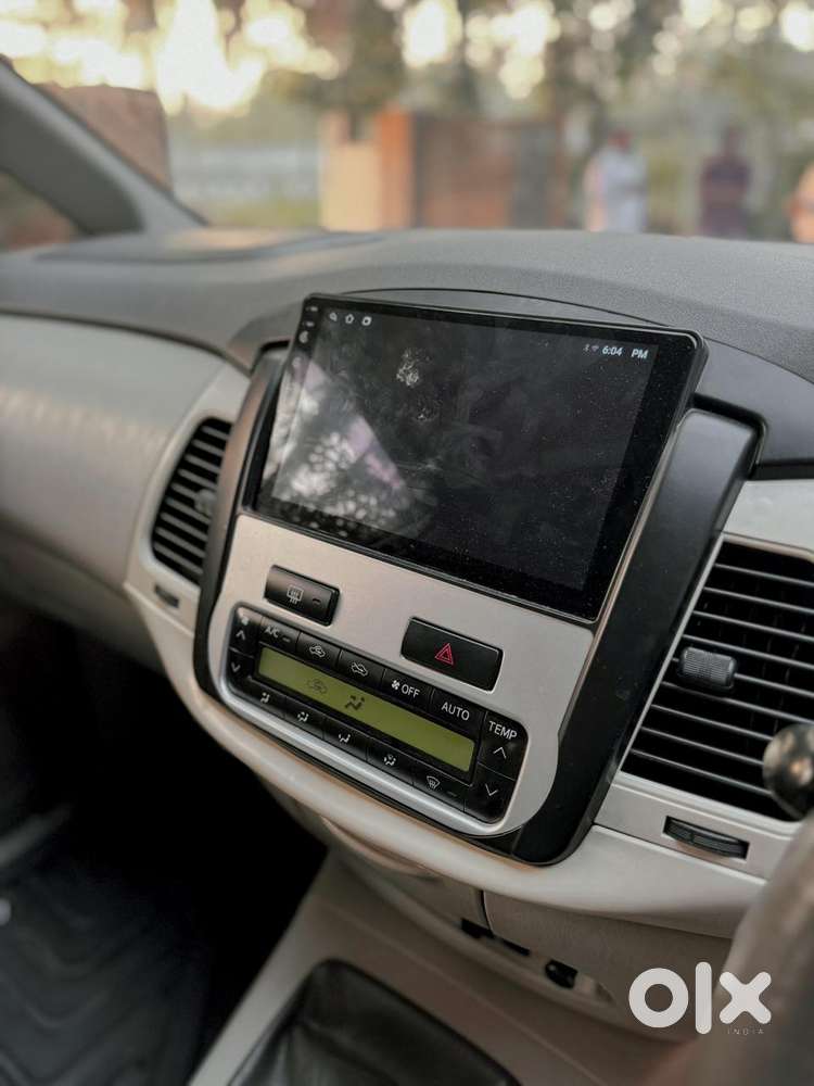 Toyota Innova 2.5 V 7 Str, 2011, Diesel