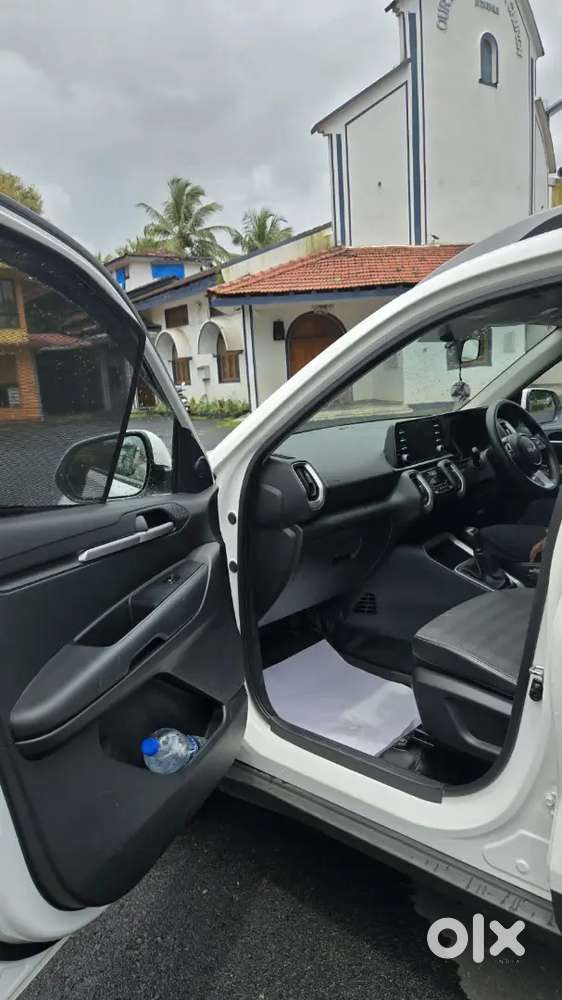 Kia Sonet 2023 Petrol Manual 64500 Km