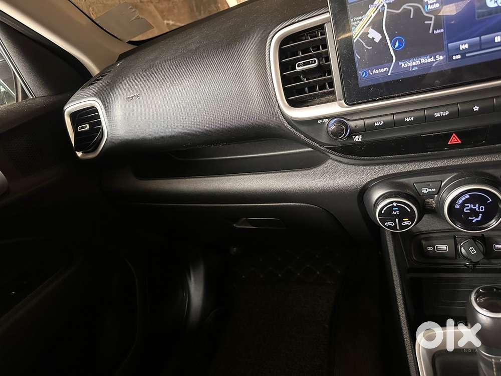 Hyundai Venue Petrol 2022