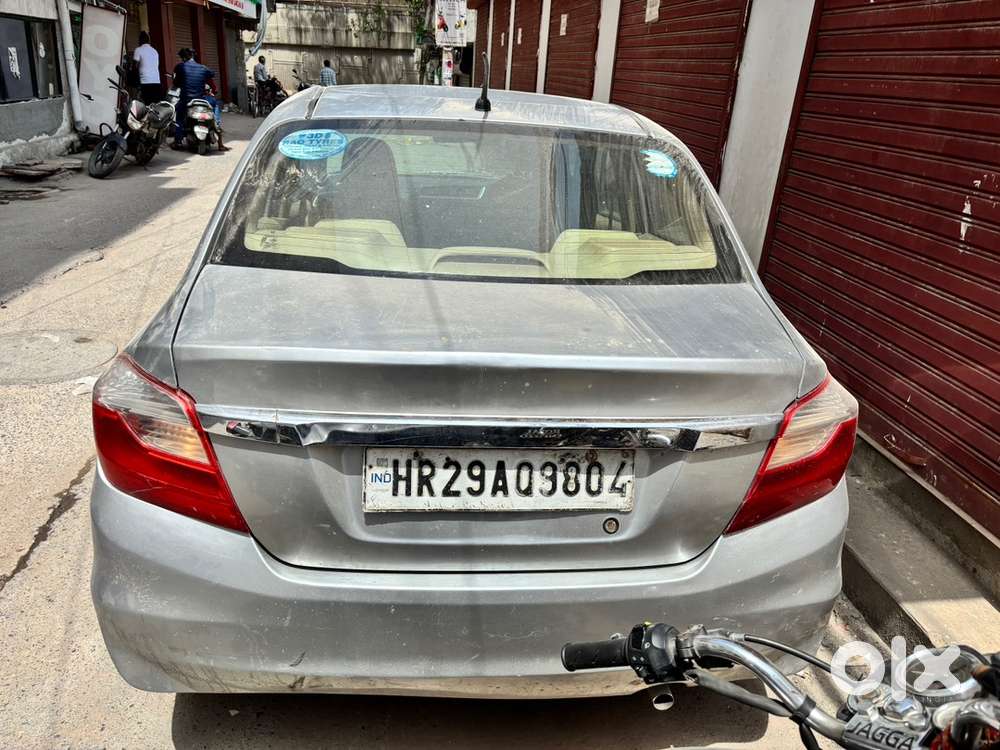 Honda Amaze 2017 Petrol Well Maintained