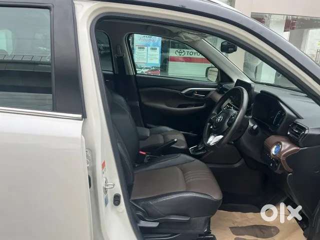 Toyota Urban Cruiser Hyryder 1.5 V Hybrid, 2024, Petrol
