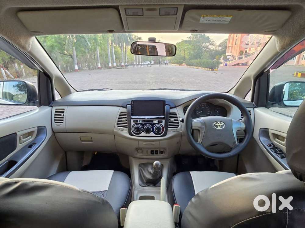 Toyota Innova 2.5 G (diesel) 8 Seater, 2014, Diesel