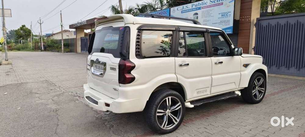 Mahindra Scorpio Sle, 2016, Diesel