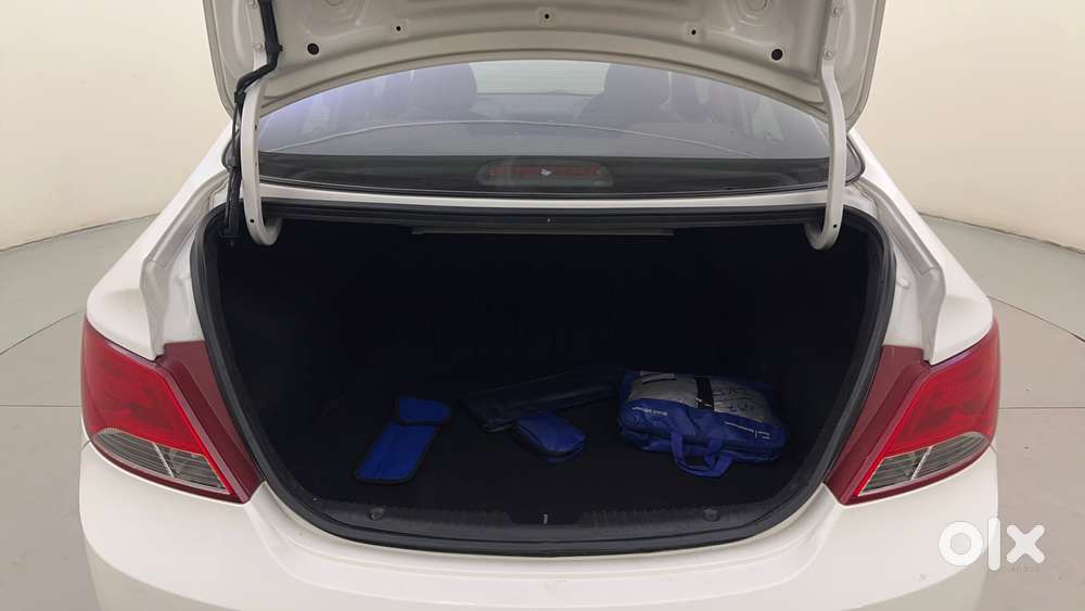 Hyundai Verna 1.6 Sx Vtvt, 2016, Petrol