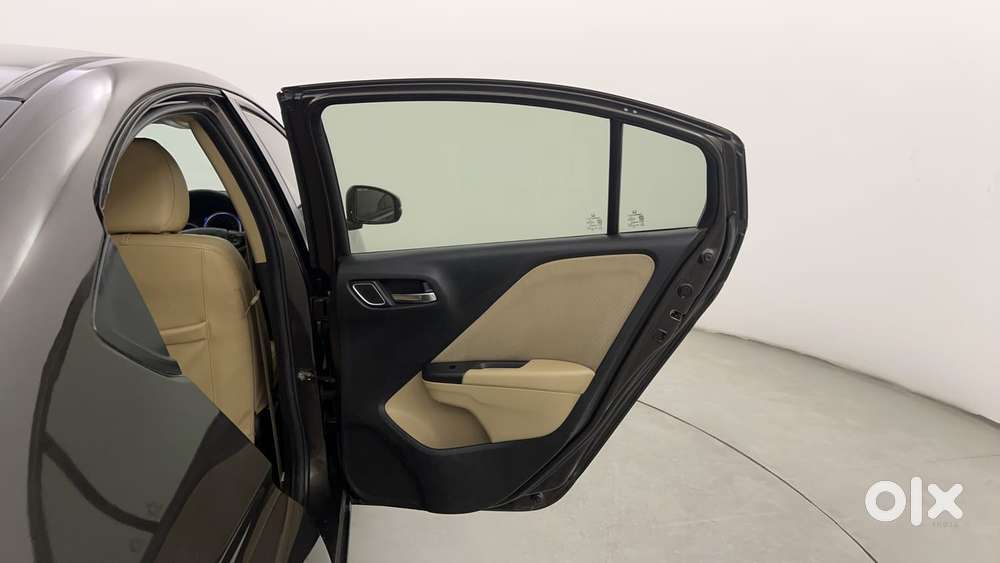 Honda City 1.5 V 4th Gen I-vtec Mt, 2022, Petrol