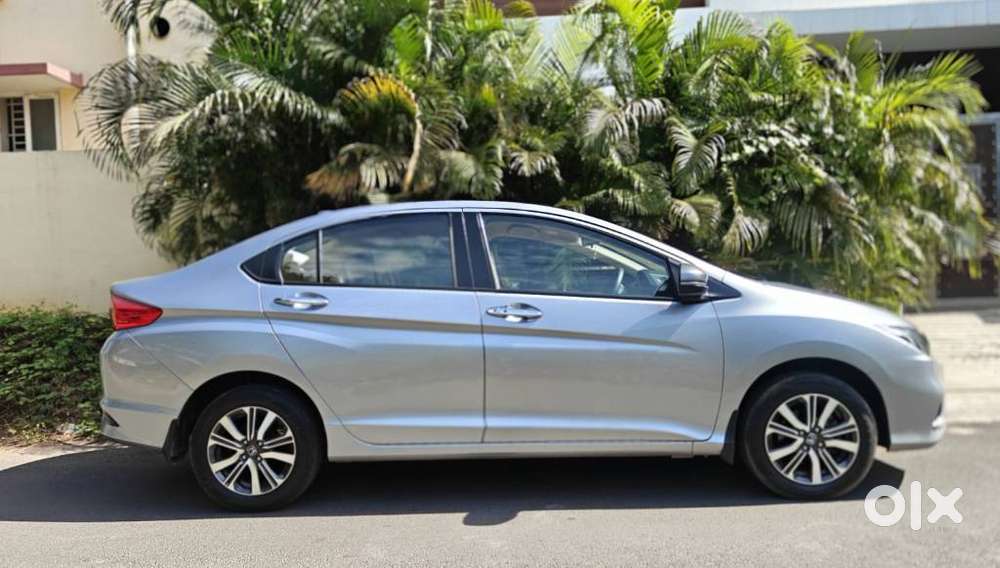 Honda City 1.5 V 5th Gen I-vtec Mt, 2022, Petrol