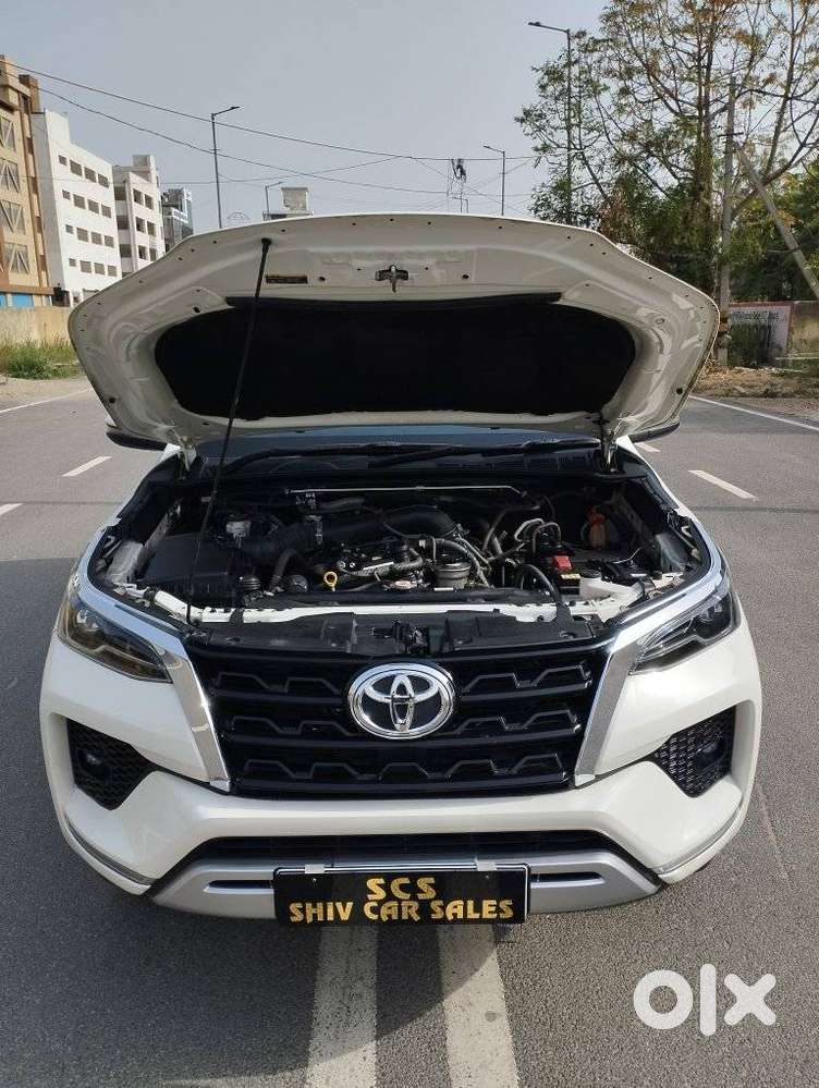 Toyota Fortuner 4x2 At 2.7 Petrol, 2025, Petrol