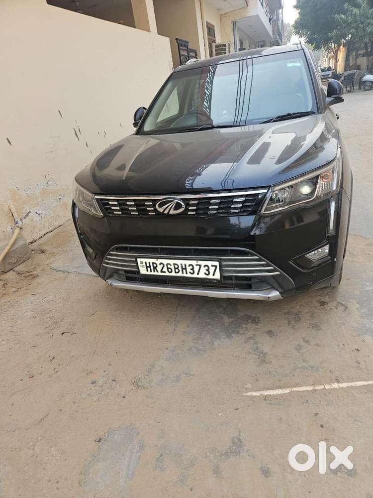Mahindra Car 2019 Petrol