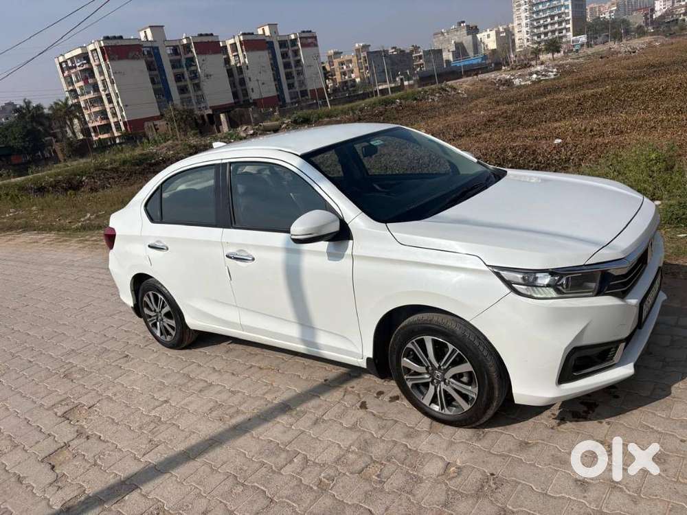 Honda Amaze 2023 Petrol 26650 Km Driven