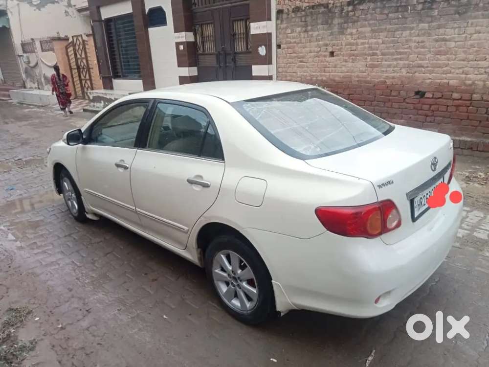 Toyota Corolla Altis 2010