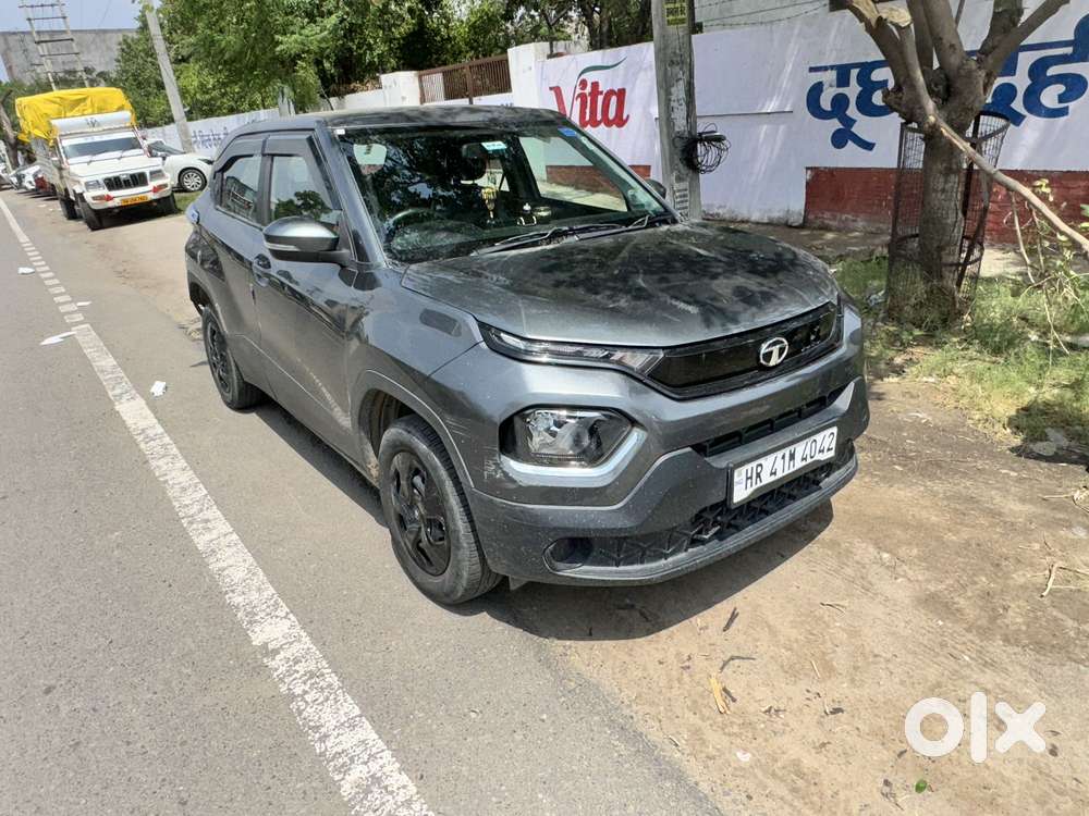 Tata Punch Facelift Pure (o), 2023, Petrol