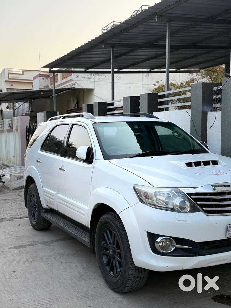 Toyota Fortuner 2015 Diesel Well Maintained