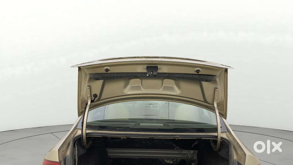 Volkswagen Vento 2010-2013 Petrol Highline At, 2017, Petrol