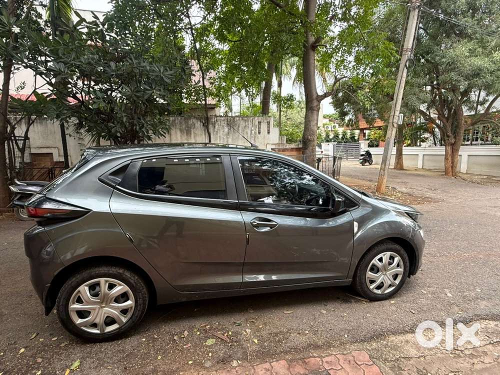 Tata Altroz Petrol Manual 2022