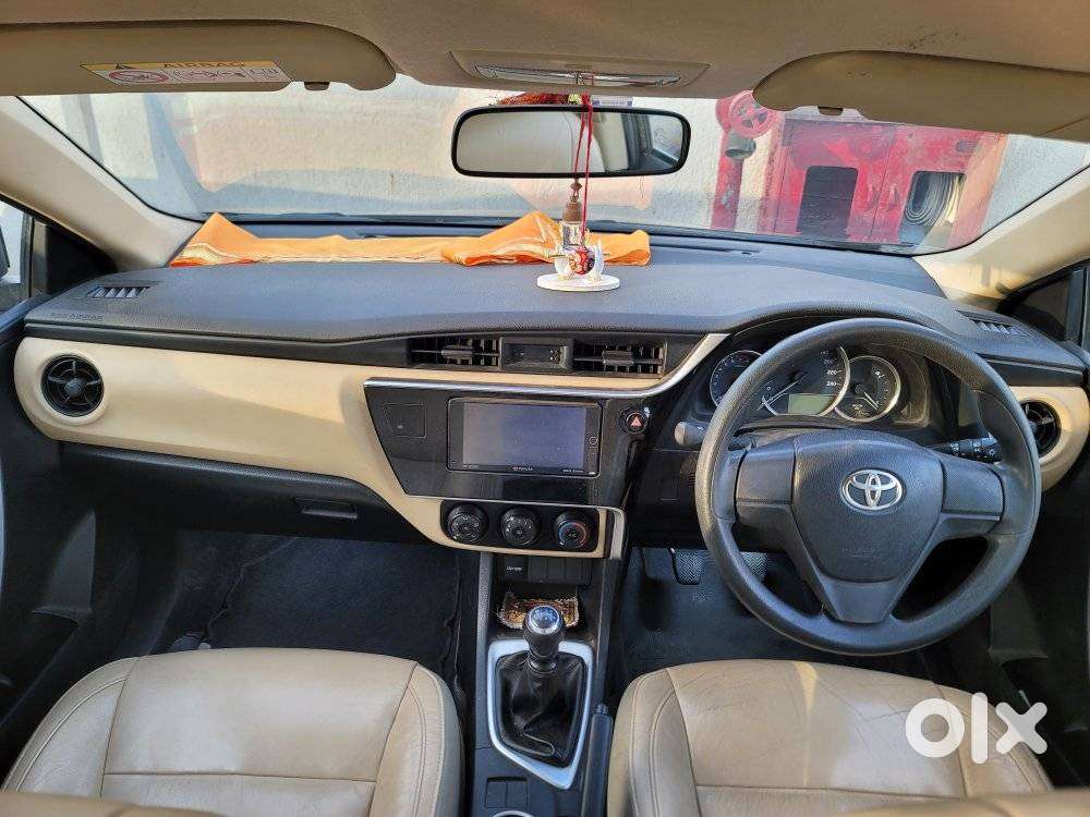 Toyota Corolla Altis 1.8 J, 2018, Petrol