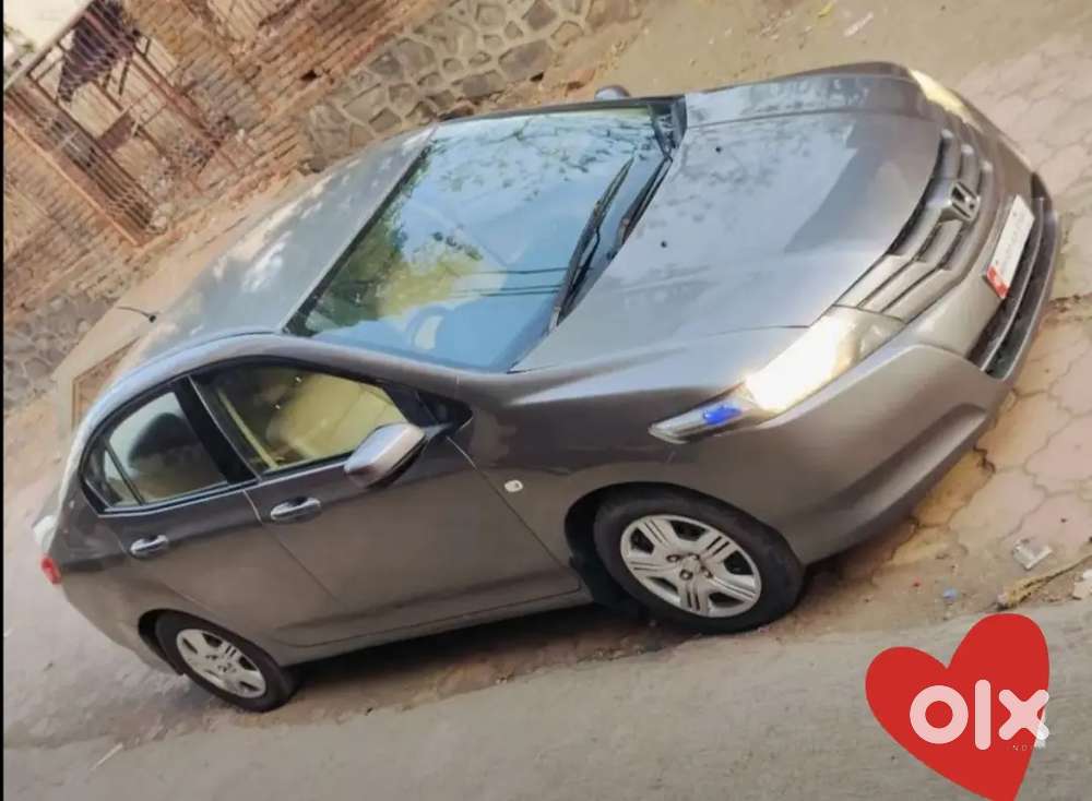 Honda City 1.5 V 2011